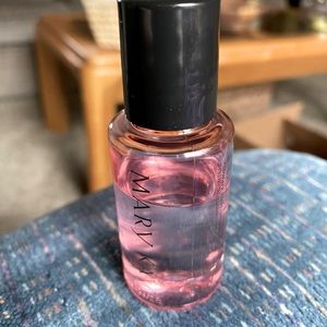 NEW—Mary Kay Makeup Remover-Oil Free-1 Fl. Oz.